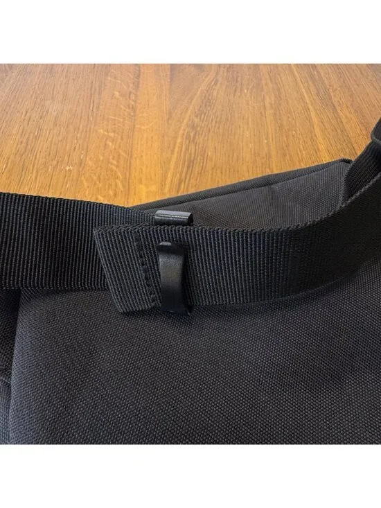 HERSCHEL SUPPLY CO. Settlement Hip Pack Black Waist Bag Adjustable Fanny Pack - Picture 5 of 12